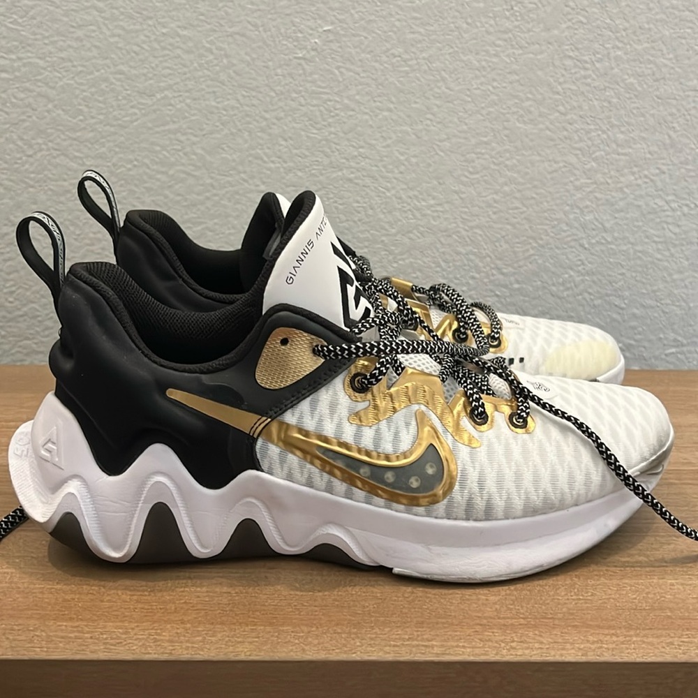 Nike Giannis Antetekounmpo Immortality 1. Size 11 men's.